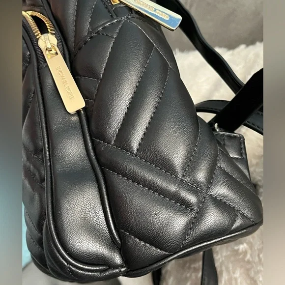 MICHAEL KORS Abbey Medium Quilted Leather Backpack - Picture 7 of 13